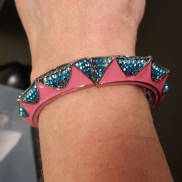 Unknown Jewelry - Pink and Beautiful Blue Bracelet